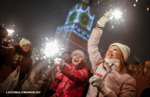 Московская народная дружина приняла участие в работе по обеспечению общественного порядка на более 300 праздничных новогодних мероприятий в Москве